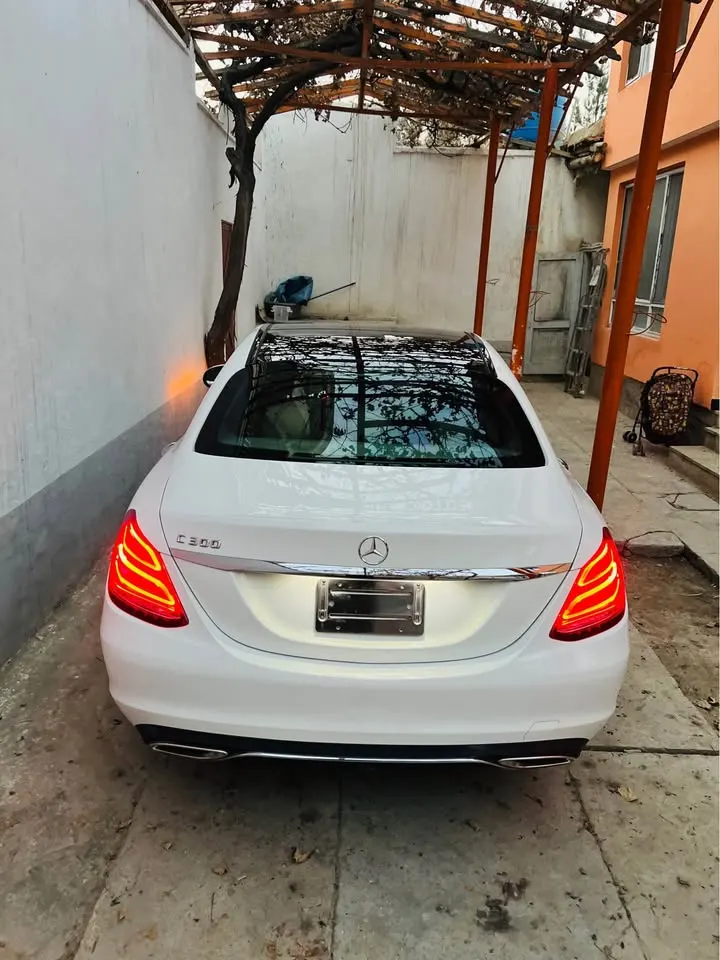 Mercedes Benz C300 (2016) for Sale
