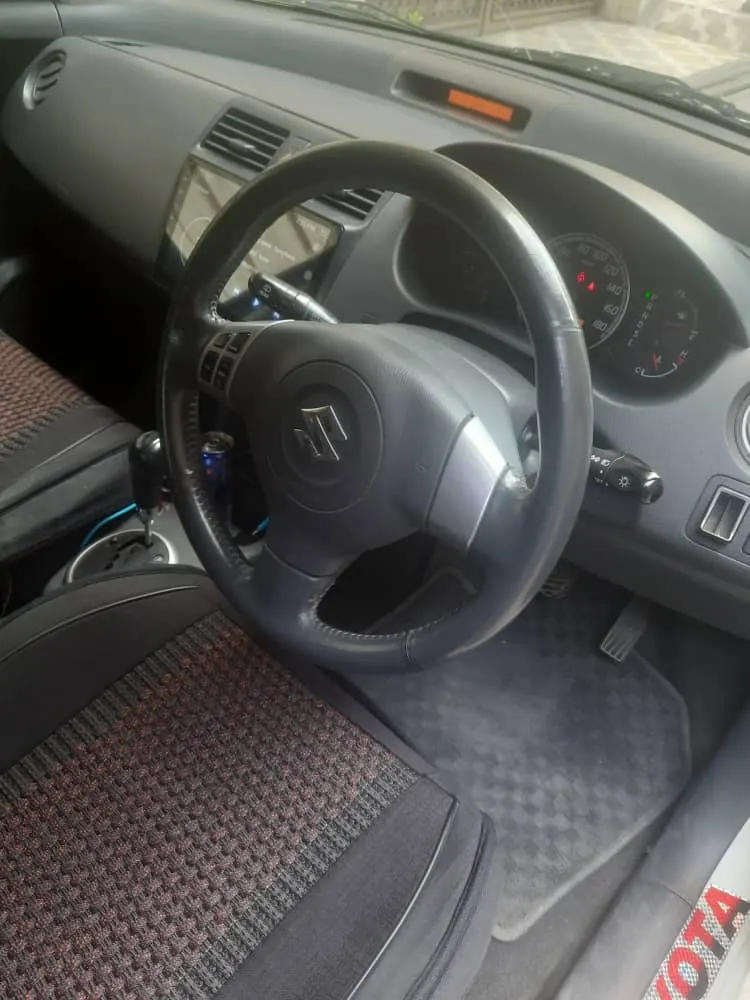 Swift Suzuki  2008