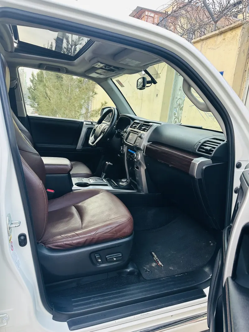 Toyota 4Runner Limited 2014