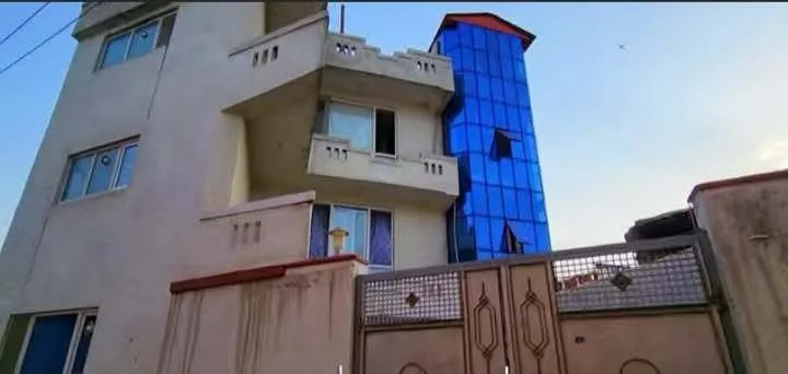 New 4-storey building for sale, 16 rooms, 450 m², Kabul