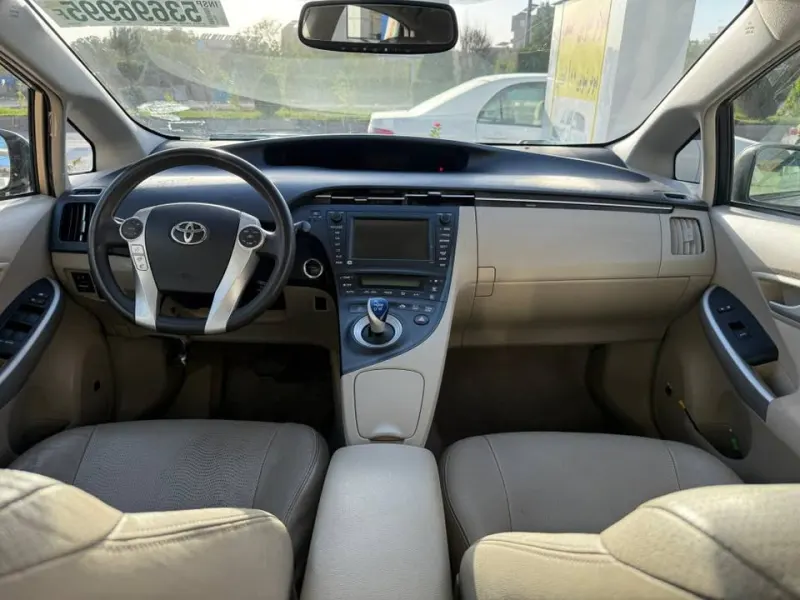 Toyota Prius 2011