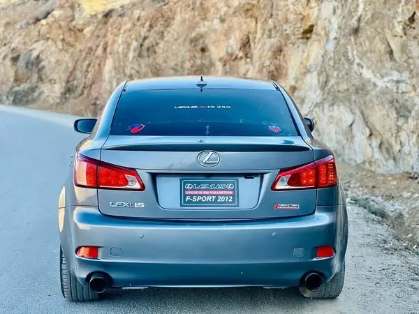 Lexus 2012