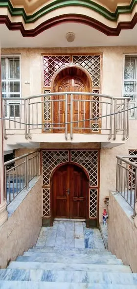 4-storey house for rent, 13 rooms