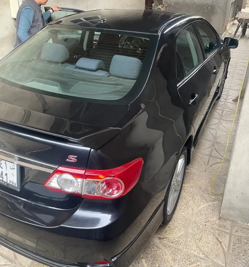 2013 Toyota Corolla S Class – Excellent Condition