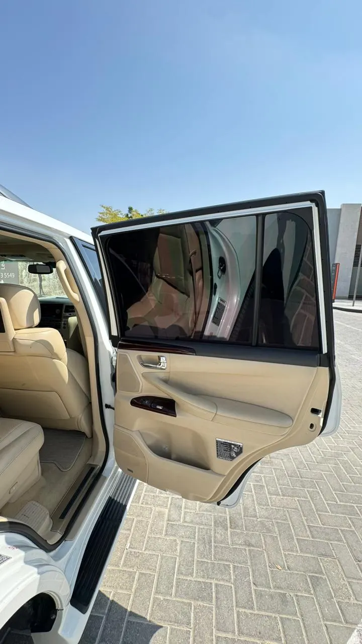 Lexus LX570 2015
