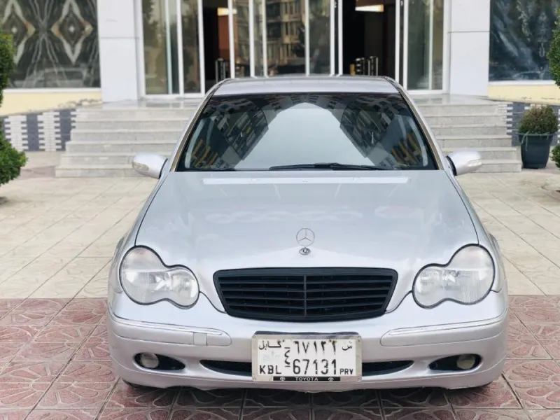 Mercedes-Benz 2005