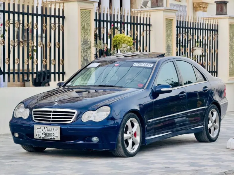 Mercedes-Benz 2005
