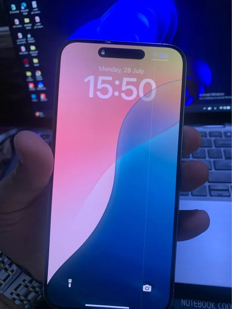 iPhone 15 Pro Max, eSIM, screen replaced
