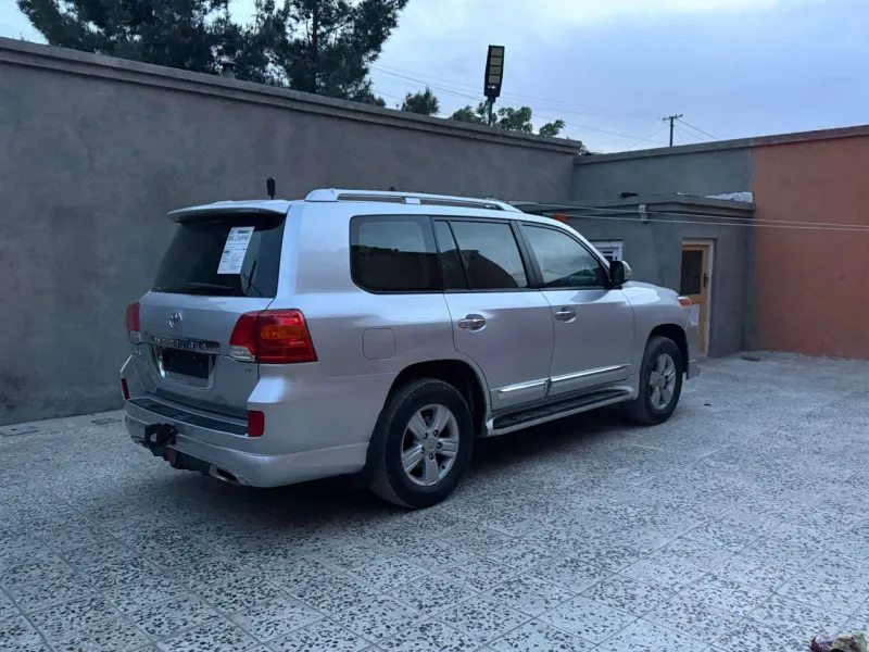Land Cruiser 2014
