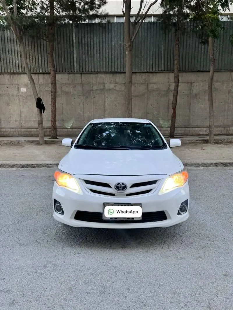 Toyota Corolla LE 2012