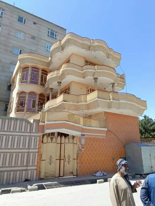 4.5-storey house for sale, 7 rooms, 122.5 m², Mazar-i-Sharif