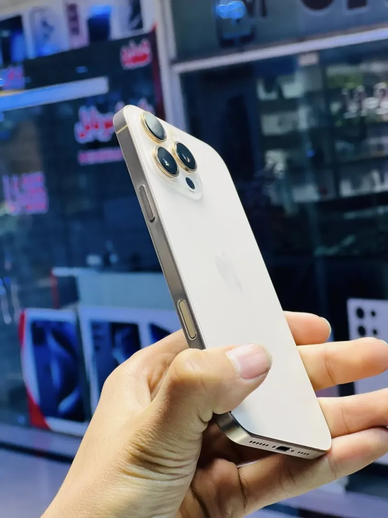 I Phone 16 Pro Max Battery 99