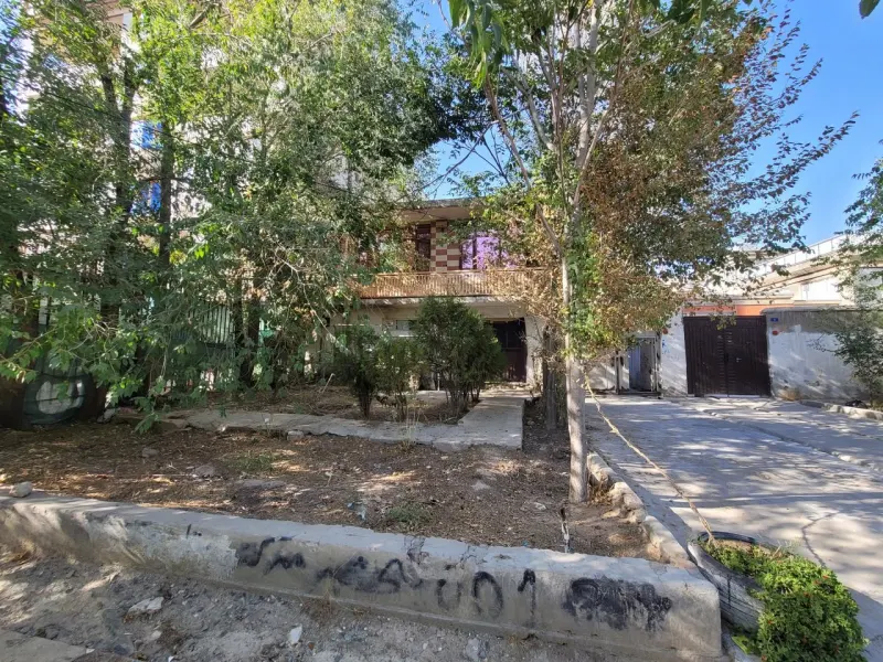3-storey building for sale, 10 rooms, 300 m², District 11, Kabul