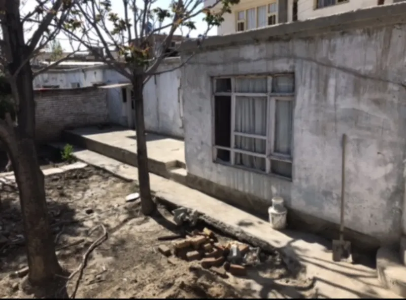 House with shop for sale, 2 rooms, 2.5 biswa, Shahid Hangara Square