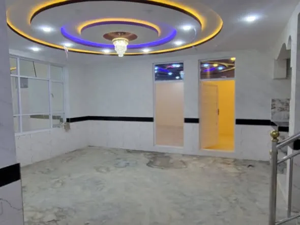 2-storey house for sale, 6 rooms, 350 m²
