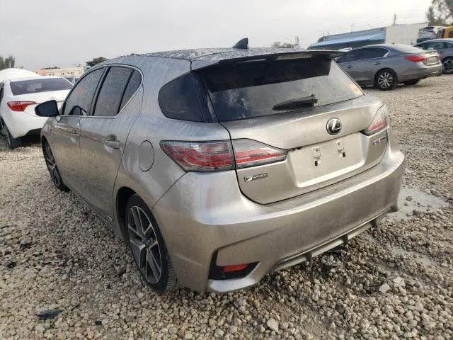 Lexus 2017