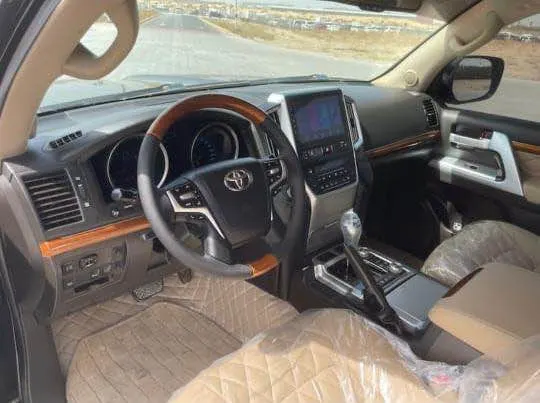 2010 Toyota Land Cruiser VXR