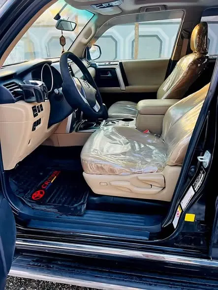 Toyota 4 Runner SR5 2011