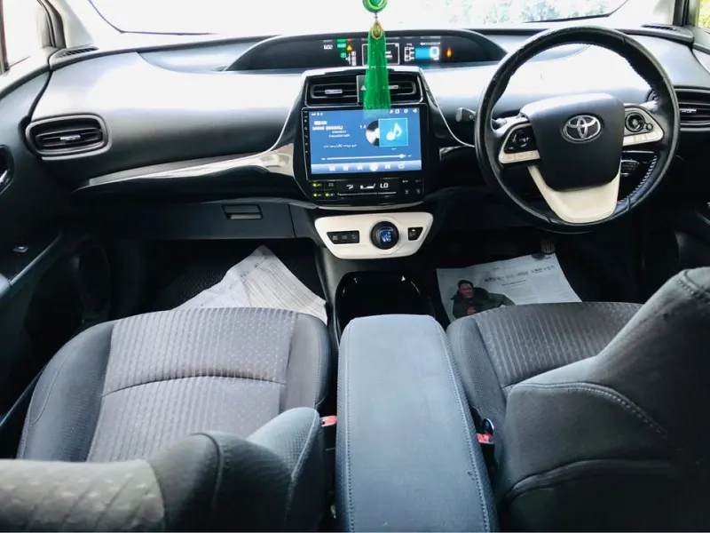 Toyota Prius Hybrid 2018
