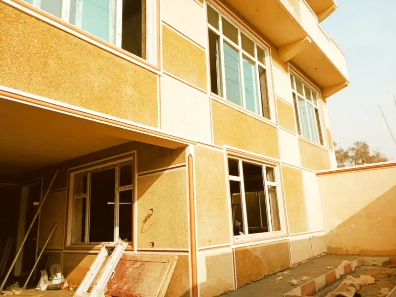 3-storey house for sale, 210 m², with full basement
