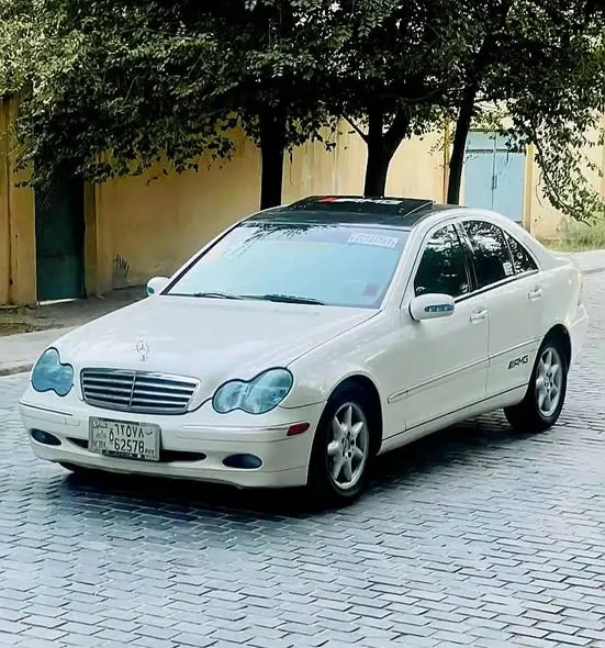 Mercedez Benz 2004