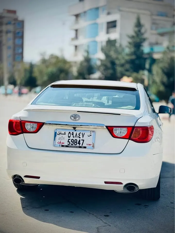 Toyota Mark X 2010