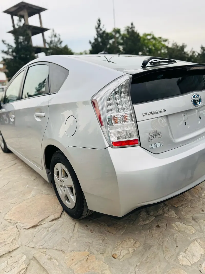 Toyota prius 2010