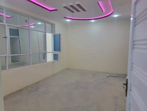 2-storey house for sale, 6 rooms, 350 m²