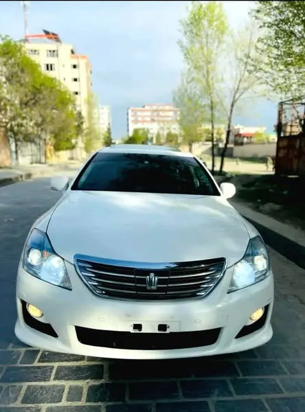 Toyota Crown 2009
