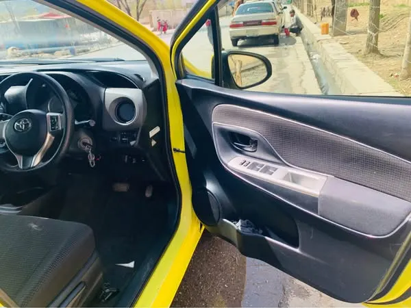 Toyota Vitz 2014