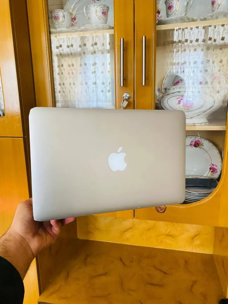 MacBook Air Model 2013