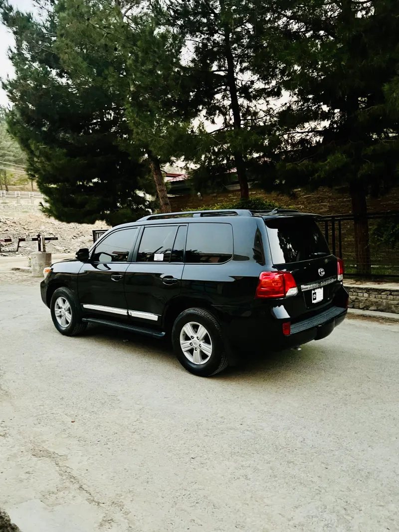 Toyota Landcruiser 2013