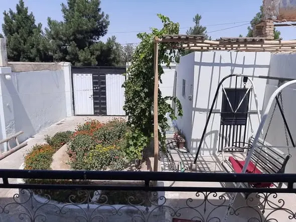 House for sale, 2 rooms, 200 m², on the main road