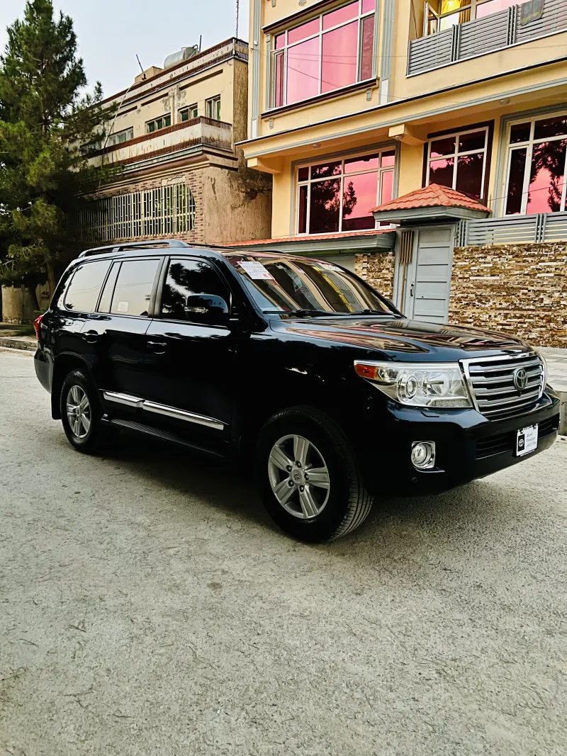 Toyota Landcruiser 2013
