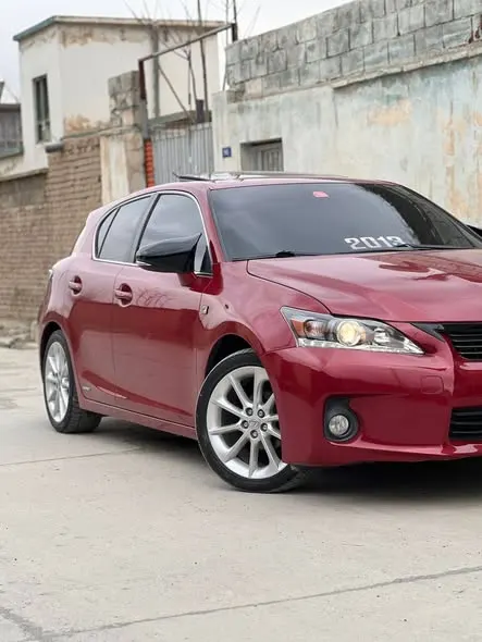 Lexus CT200h 2013