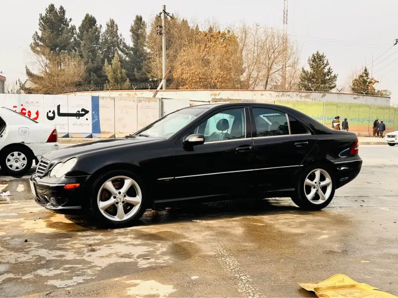 Mercedes-Benz 2005