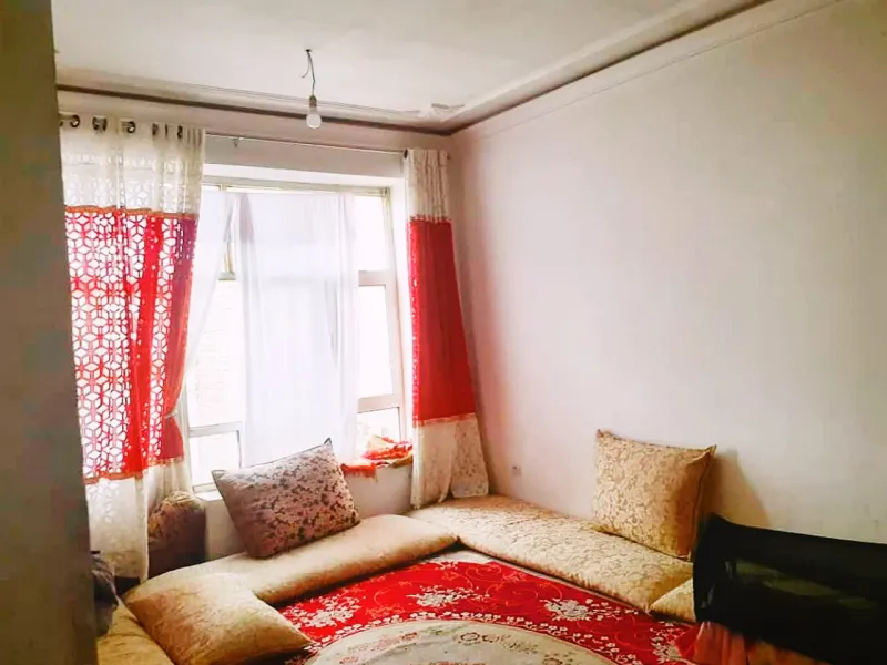 2-storey house for sale, 10 rooms, 350 m²