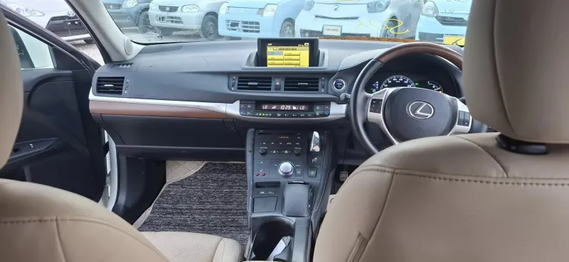 Lexus 2012