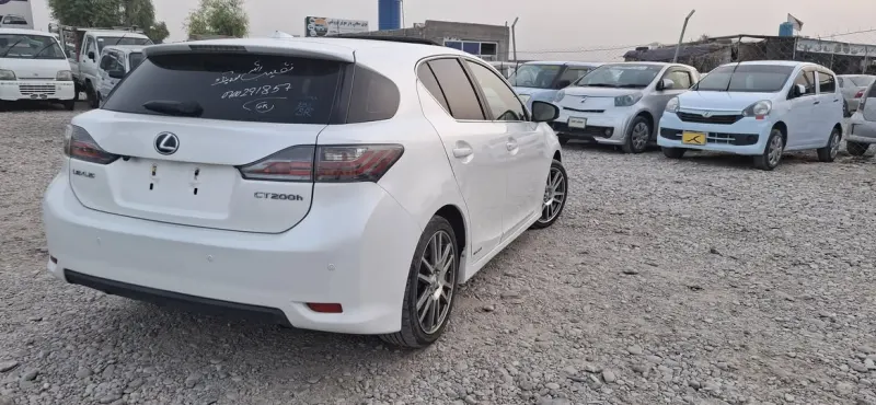 Lexus 2012