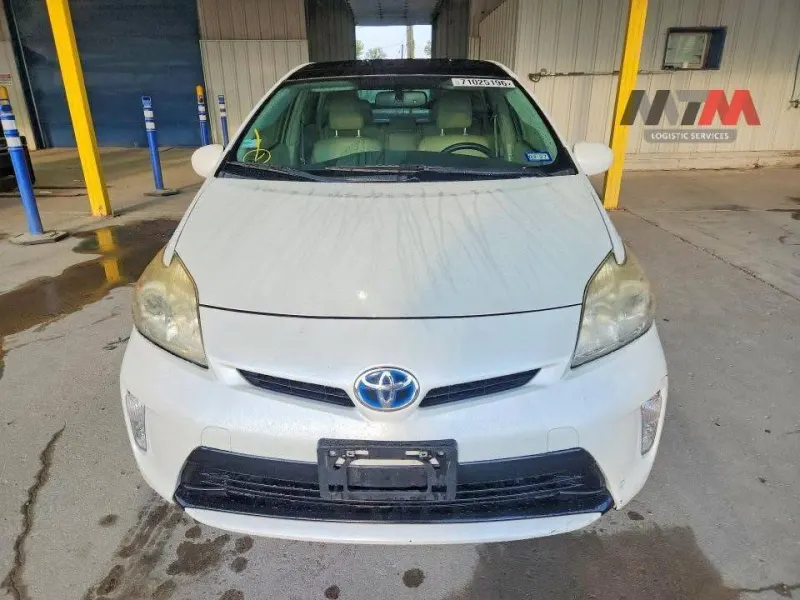 Toyota Prius Four 2015