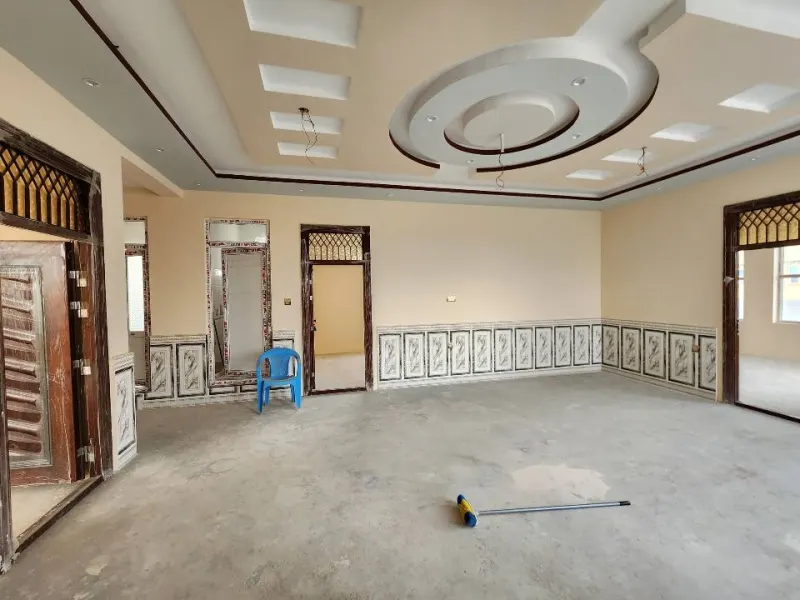 2-storey house for sale, 7 rooms, 300 m²