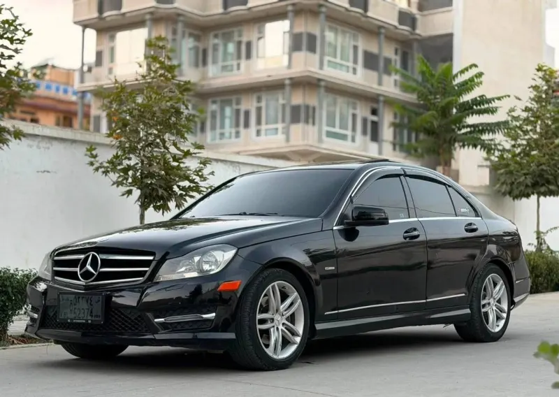Mercedes-Benz C-Class 2013