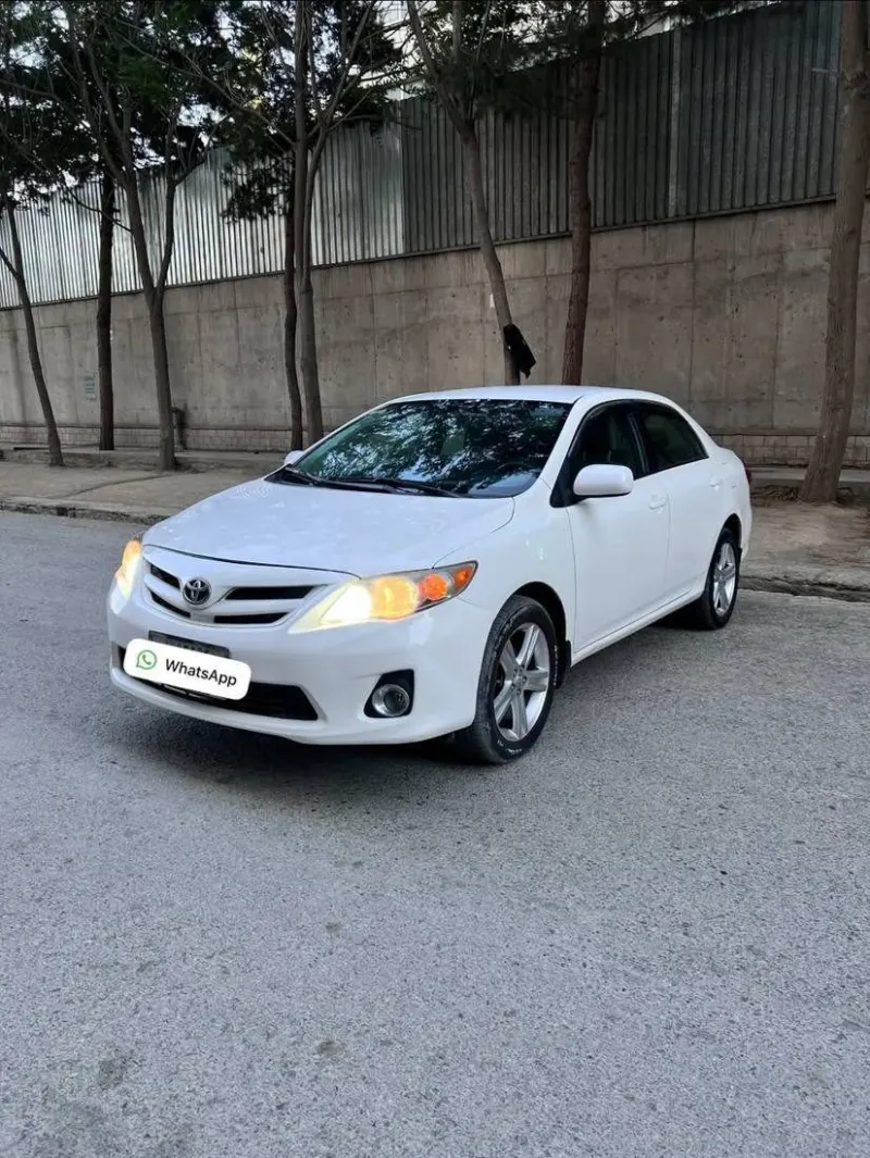 Toyota Corolla LE 2012